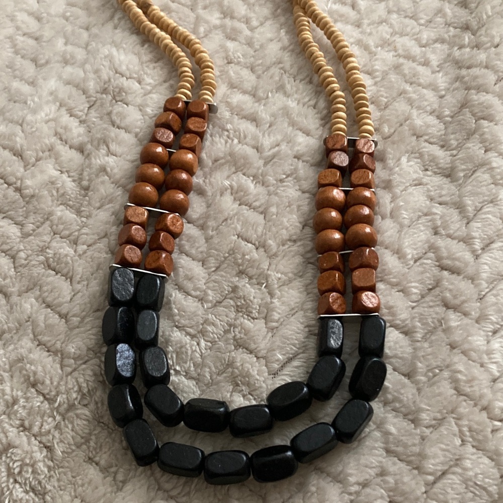 š§”š§”Paparazzi Tan and Black Beaded Necklace/Earrings setš§”š§” - Picture 3 of 3